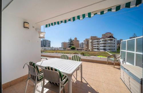 Sun-Drenched, Sea-View Apartment with Giant Patio! - Photo 3