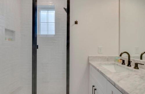 Jazz Junction 2 Bedroom and Kitchen 7 Mins to Broadway - Foto 21