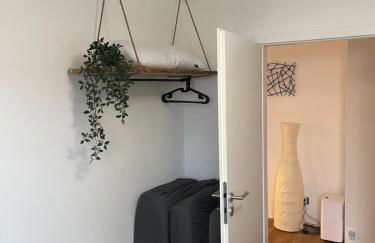 Gesamte Wohnung kontaktlos Nähe Messe Expo Plaza mit Netflix - Foto 9