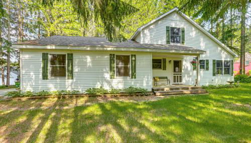 Less Than 1 Mi to Snowmobile Trails Cozy Cadillac Retreat - Foto 3