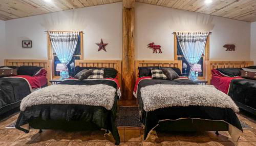 Spacious Hurley Home with Game Room Near Lakes - Foto 3