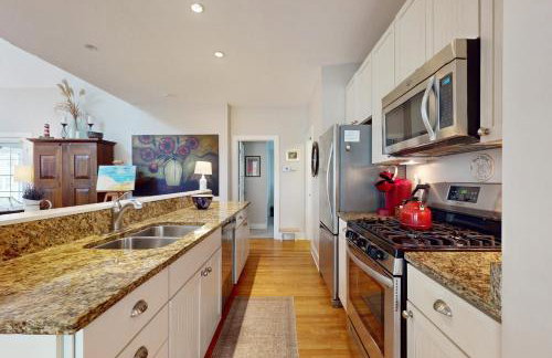 Seaglass Lakeshore Cottage - Foto 14