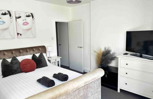 Spacious Southampton City Apartment with Courtyard - Foto 28