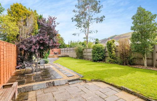 Crynant Countryside Retreat - Photo 12