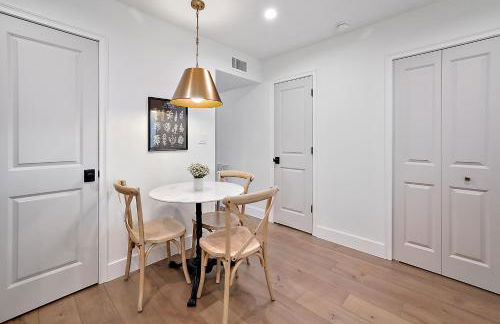 The Tremain - Steps to Downtown w King Bed - Foto 6