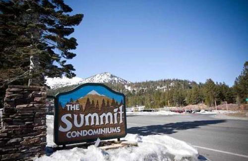 Summit by 101 Great Escapes - Photo 8