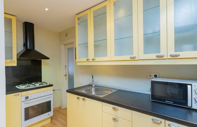 3 bedroom Apartment in Barcelona - Photo 9