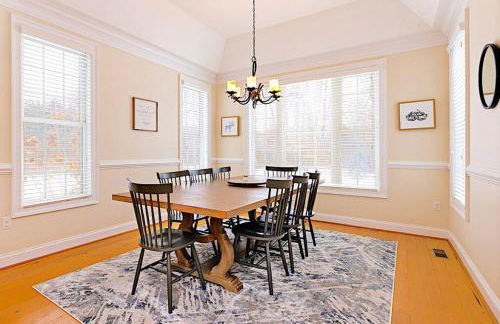 Stoney Creek Cottage Wintergreen w EV Charger - Foto 48