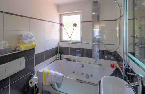 Ferienwohnungen Maarberg Resort - Foto 58