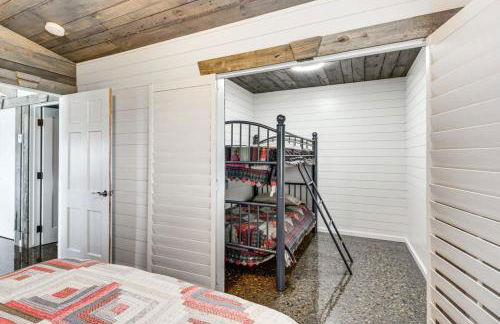 Cozy Cabin on Big Pine Lake with Dock and Fire Pit - Foto 16