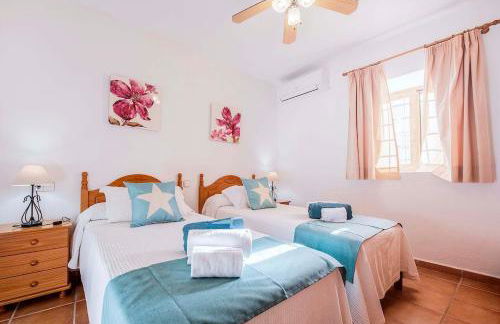 Casa Cala LLonga Quiet family house 850m from the beach - Foto 14