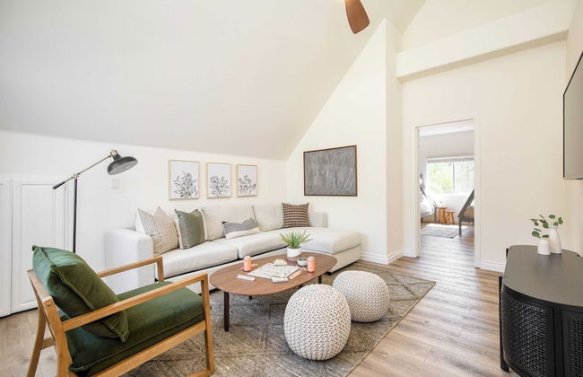 The Riesling Retreat by Avantstay Estate w/ Pool, Hottub, Putting Green & Pickle Ball Court! - Photo 30