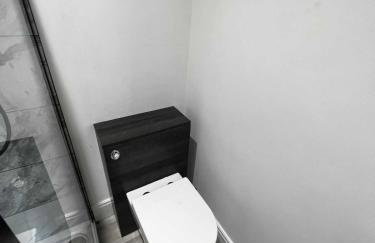 Resilets - Mood Studio 2 - Central Modern 2 Bed - Photo 7