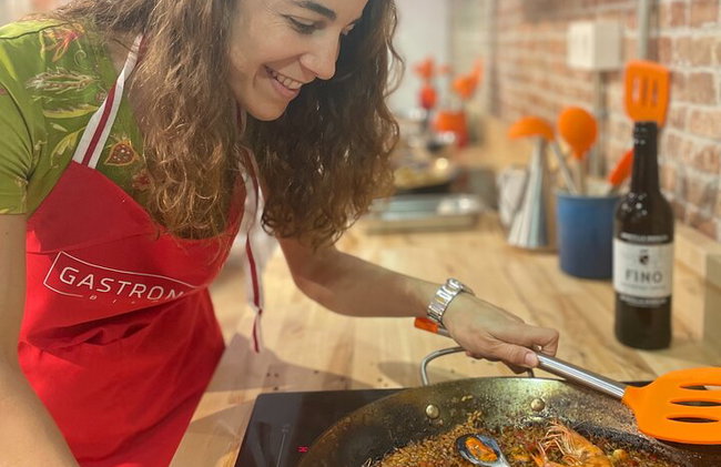 Clase de cocina de paella y queso vasco quemado (en Bilbao) - Foto 1