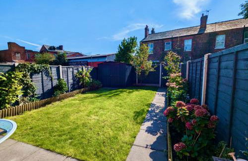 Spacious and Modern Entire Home with Garden - Foto 25