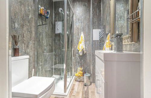 Caledonia House- Luxurious Sea View House Near Edinburgh by Urban Haggis Stays - Foto 21