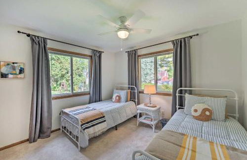 Airy Cottage Close to Rock Lake with Fire Pit! - Foto 20