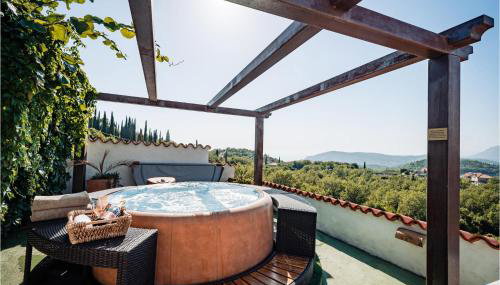 Amazing Apartment In Gruda - Foto 2