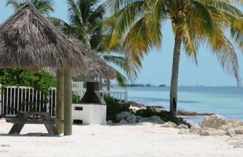 Cozy beachfront oasis, heated pool & ocean views #13 - Foto 16