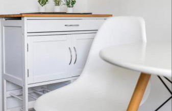 Duplex with free parking - Photo 2