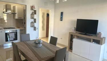 Blue House - Photo 5