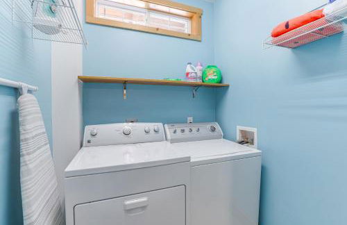 Family-Friendly Cabin By Golf Course and Marina - Foto 27