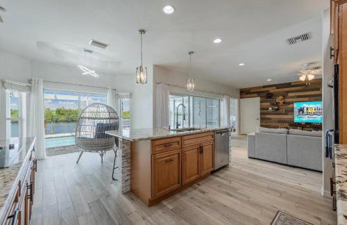 Heaven Found! Stunning River Views & Pool - Villa Island Sunset - Roelens Vacations - Foto 28