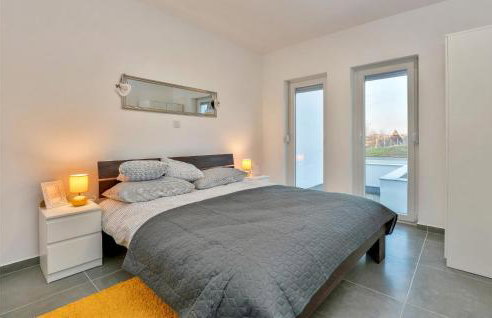Gorgeous Home In Varazdin Breg With Sauna - Foto 33