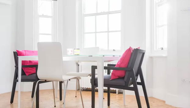 Stylish 1-bedroom flat near Hyde Park - Foto 5, Servicio de comidas en la habitación