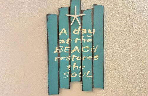 Ocean View Next to Pool and Amenities Corner Unit 3 Balconies OW20-201 - Foto 6