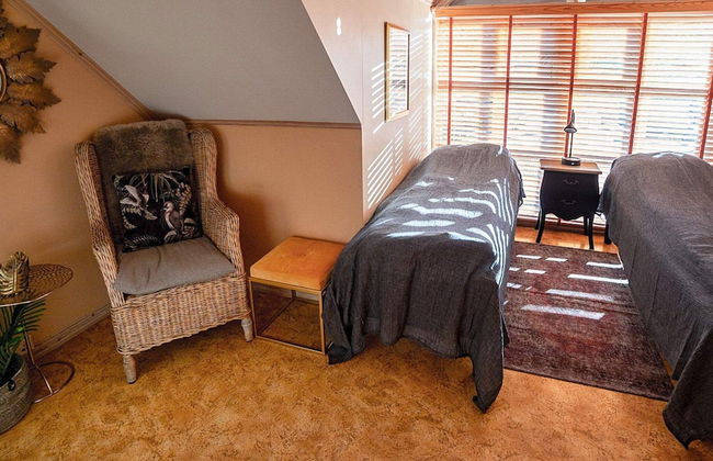 8 Person Holiday Home in Midsund - Foto 28