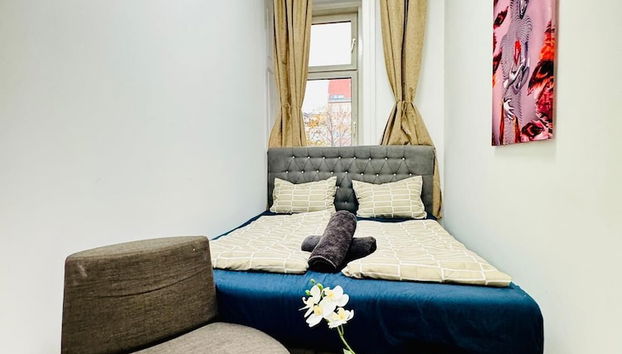 9BR Apt for 18P Walk to Augarten - Foto 2, Habitación