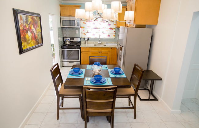 Centrally Located Guest Apartments II - Photo 3