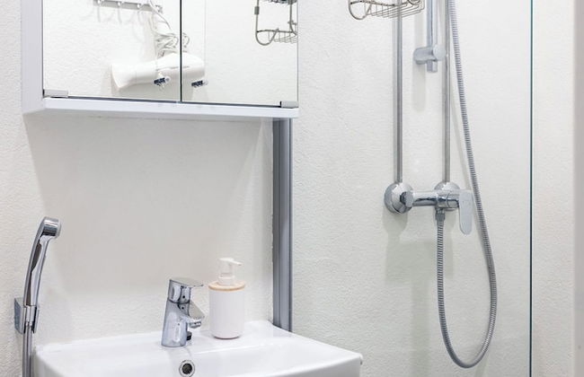 Central Studio Apartment with Balcony - Foto 9