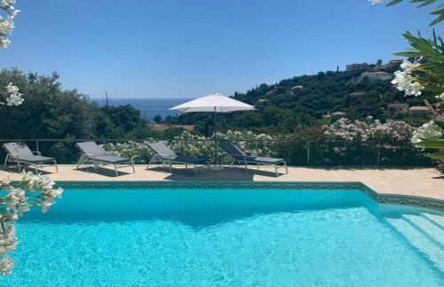 Provenzalische Villa l'Équilibre - mit Meerblick und privatem Pool by Riviera HomeLife - Foto 3