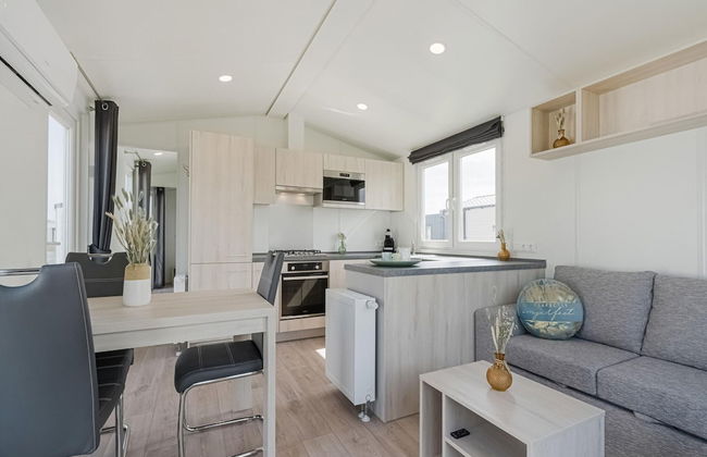 Modern Mobile Home in Middelkerke With Garden - Photo 7