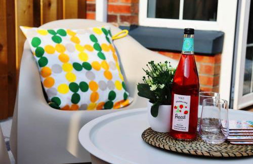 Last-Minute Escape l The Grey Door 2 Bed Cottage Banbridge Parking Private Garden l Nestled Property Management - Foto 18