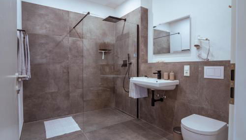 Neue Loft im alten Kelterhaus - Urlaub im Wein- und Ferienort Bekond - Foto 2, Shower