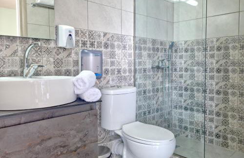 Epipleon Luxury Suites -102- Δωμάτιο 45τμ με βεράντα 35τμ μπροστά στη θάλασσα - Foto 6