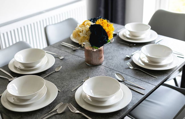 Skyvillion Vineyard Court, Enfield, 2 Bed, With Garden - Photo 12