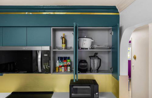 5 Min to Beach - Heated Pool Hot Tub 85 TV's BBQ Games - Foto 42