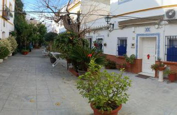 Típico y pintoresco patio de vecinos, con encanto - Foto 10