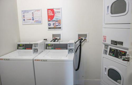 Modern 2BR Loft with Amazing City Skyline View and Optional Parking for 8 Guests Near McCormick Place and Soldier Field - Foto 11