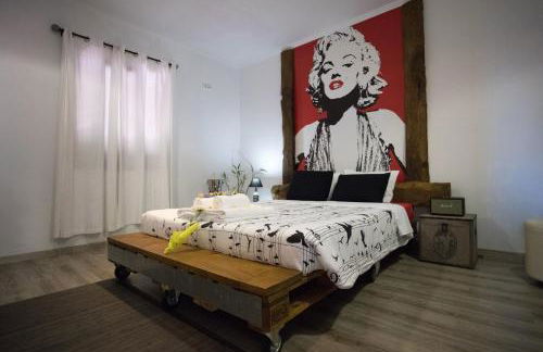 The Modern & Recycled House - Photo 22