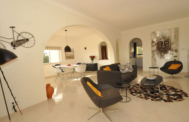 Villa With Views Like the Pool, Sea, Meia Praia - Foto 10