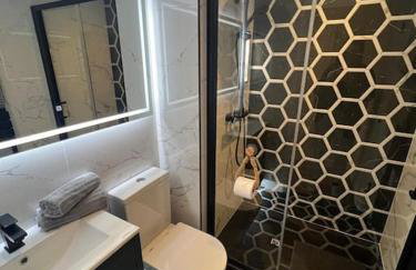 Brackley Guest house - Photo 12