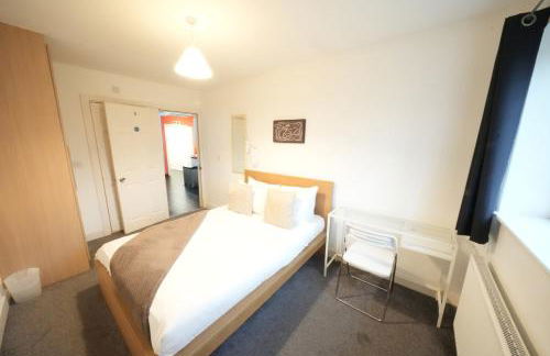 Private Rooms-Private Bathrooms-Near Airport- CABIN CREW paradise - Foto 26