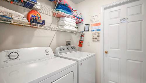 Disney World Getaway: 4 Br - Sunroof - BBQ Bliss - Foto 5