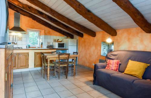 Holiday Home in Saint-beauzire With Garden and Private Terrace - Foto 4