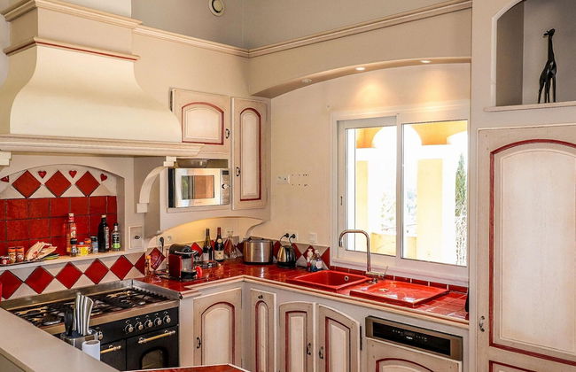 Luxury Property With Private Pool - Foto 8